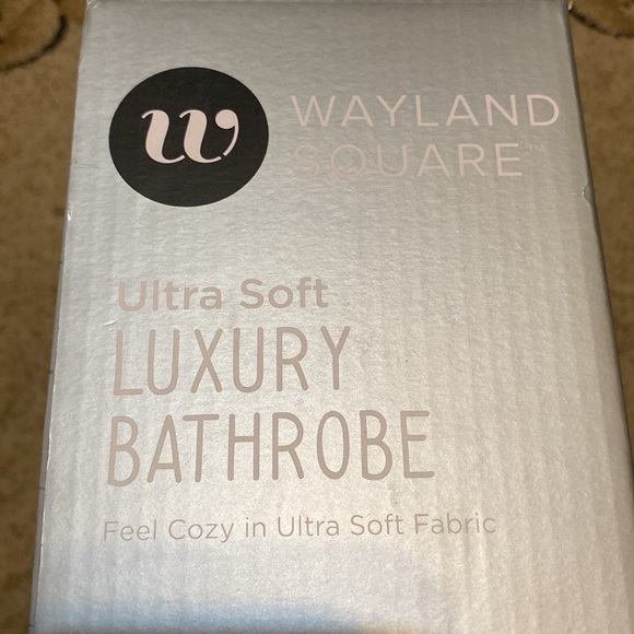 Wayland Square Ultra Soft Luxury Bathrobe - Blue- Gift Ready - Picture 4 of 4